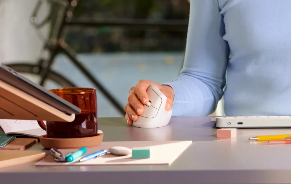 Mouse Ergonômico Sem Fio Logitech